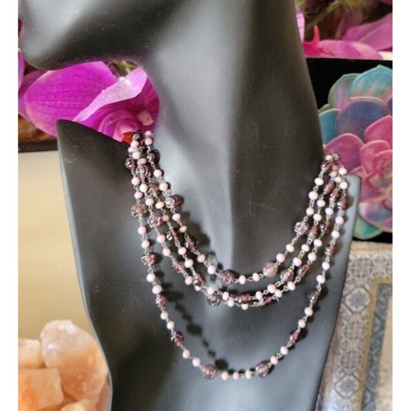 Antique Art Deco Amethyst Color Molded Flower Glass Beads Flapper Necklace 54" - Picture 4 of 8